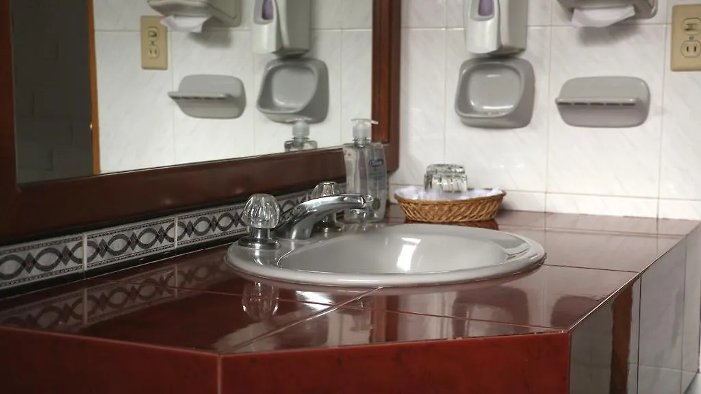 Aparthotel Apartamentos Los Quipus Quito