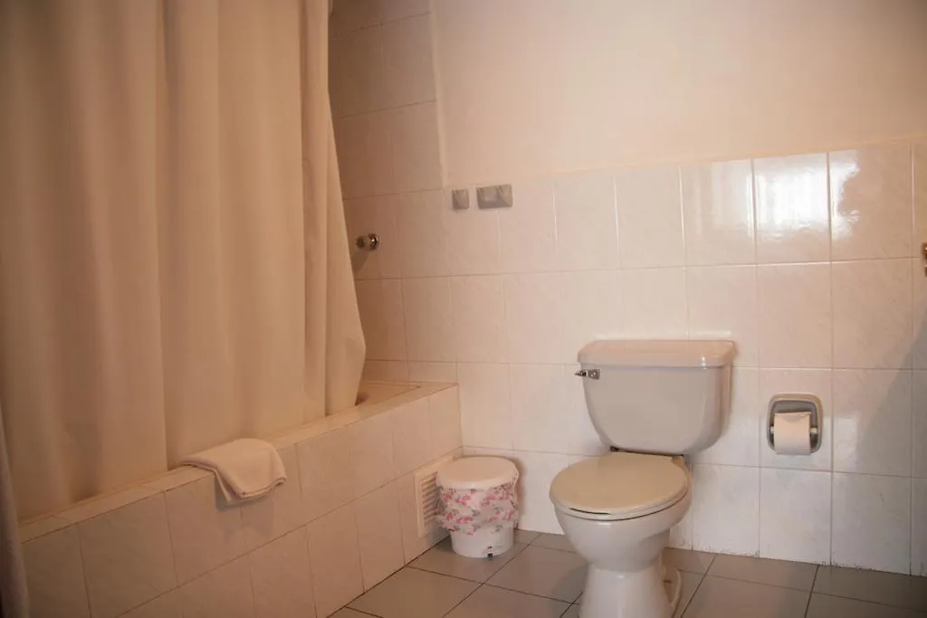 *** Aparthotel Apartamentos Los Quipus Quito Ecuador