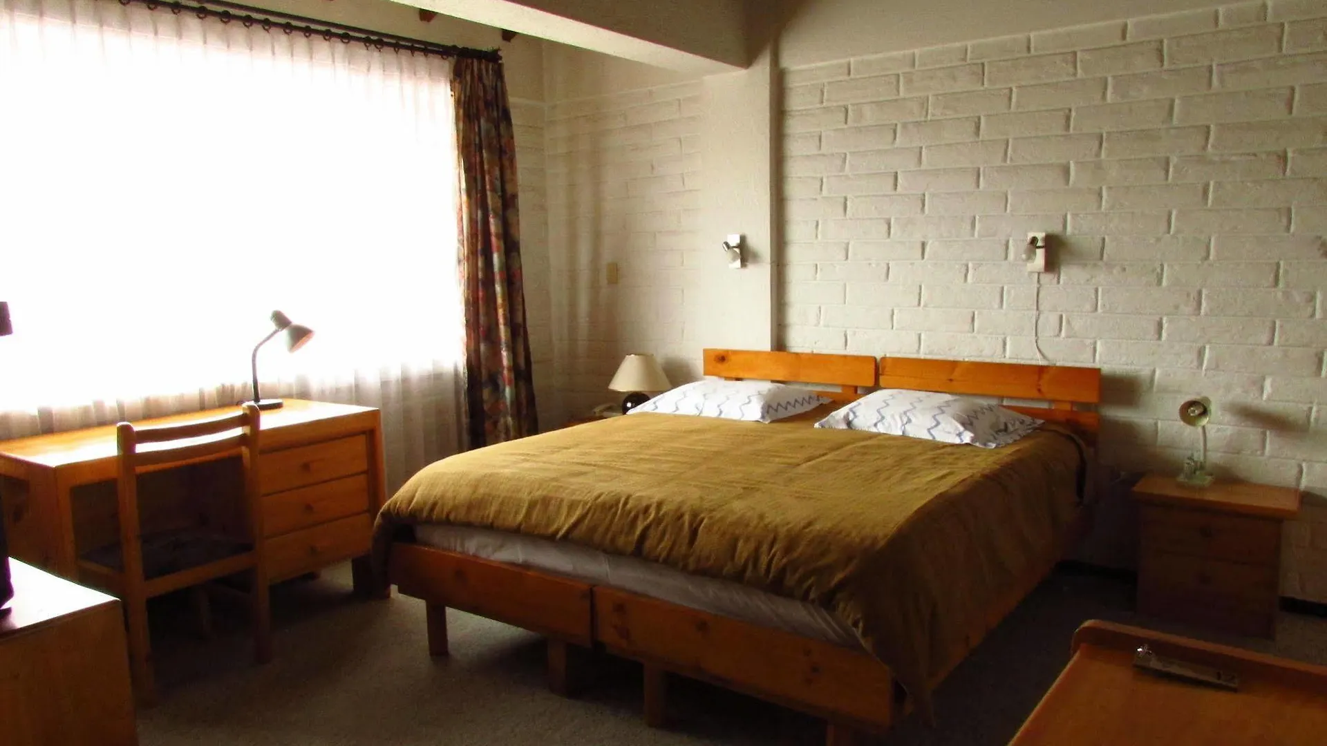 Apartamentos Los Quipus Quito 3*,