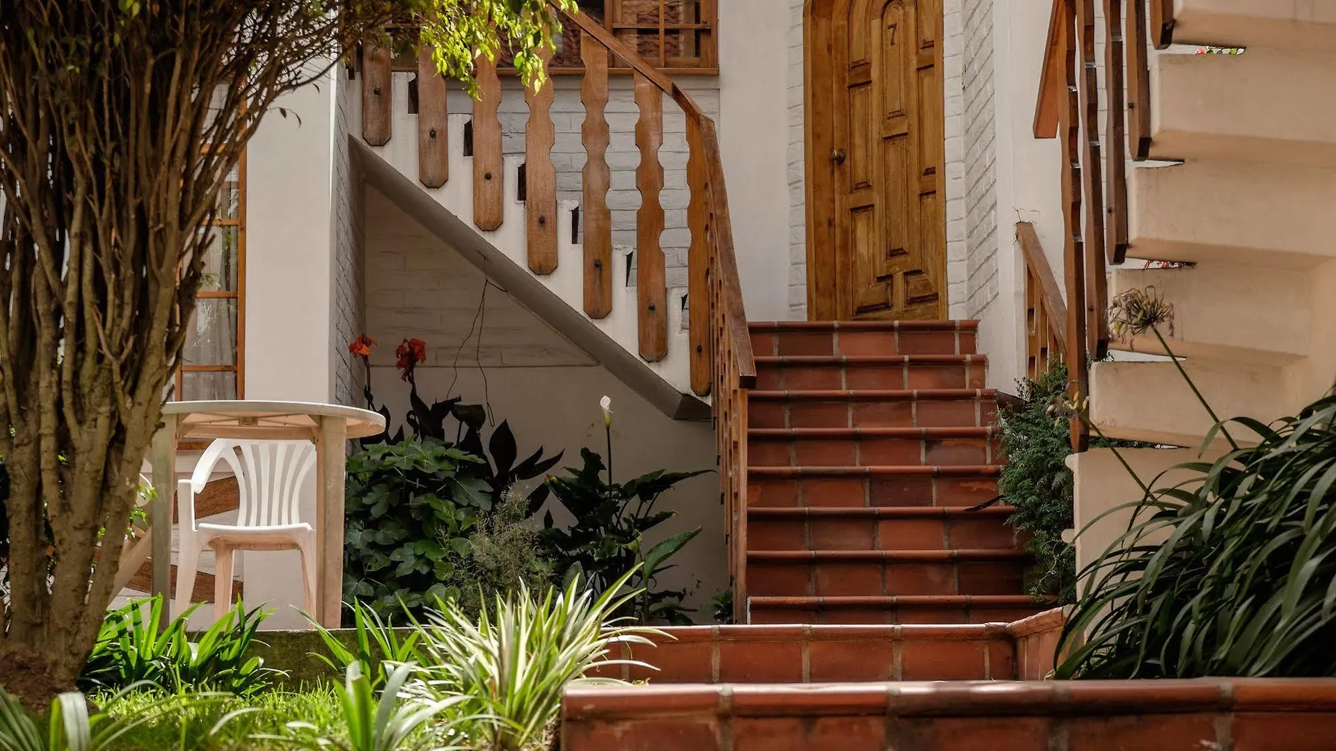 Apartamentos Los Quipus Quito Aparthotel