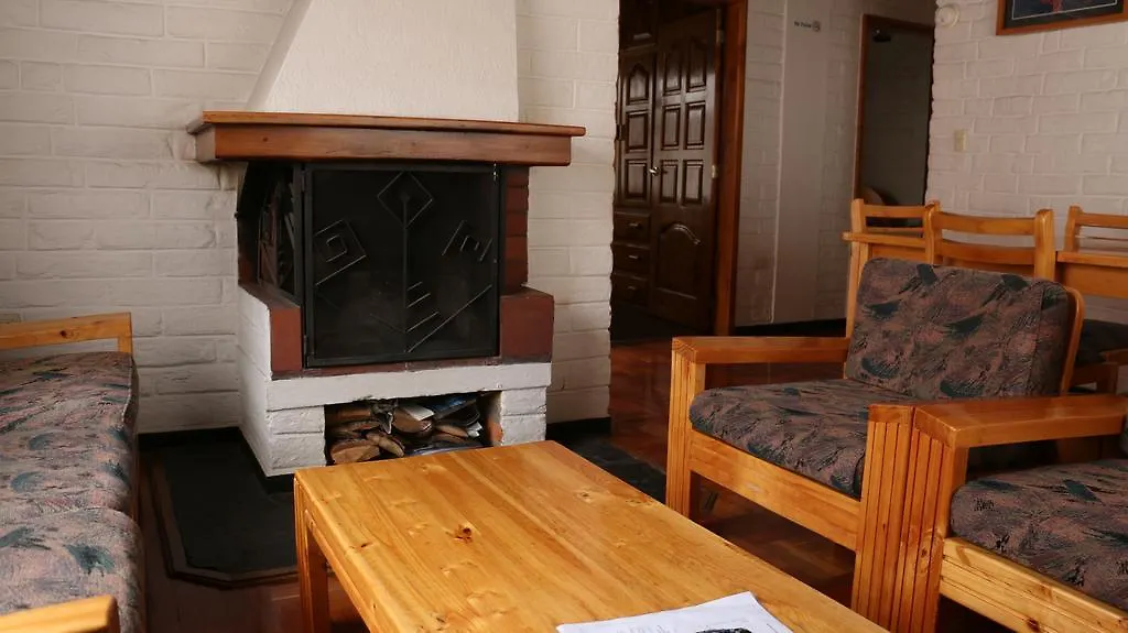 Apartamentos Los Quipus Quito 3*,  Ekvádor