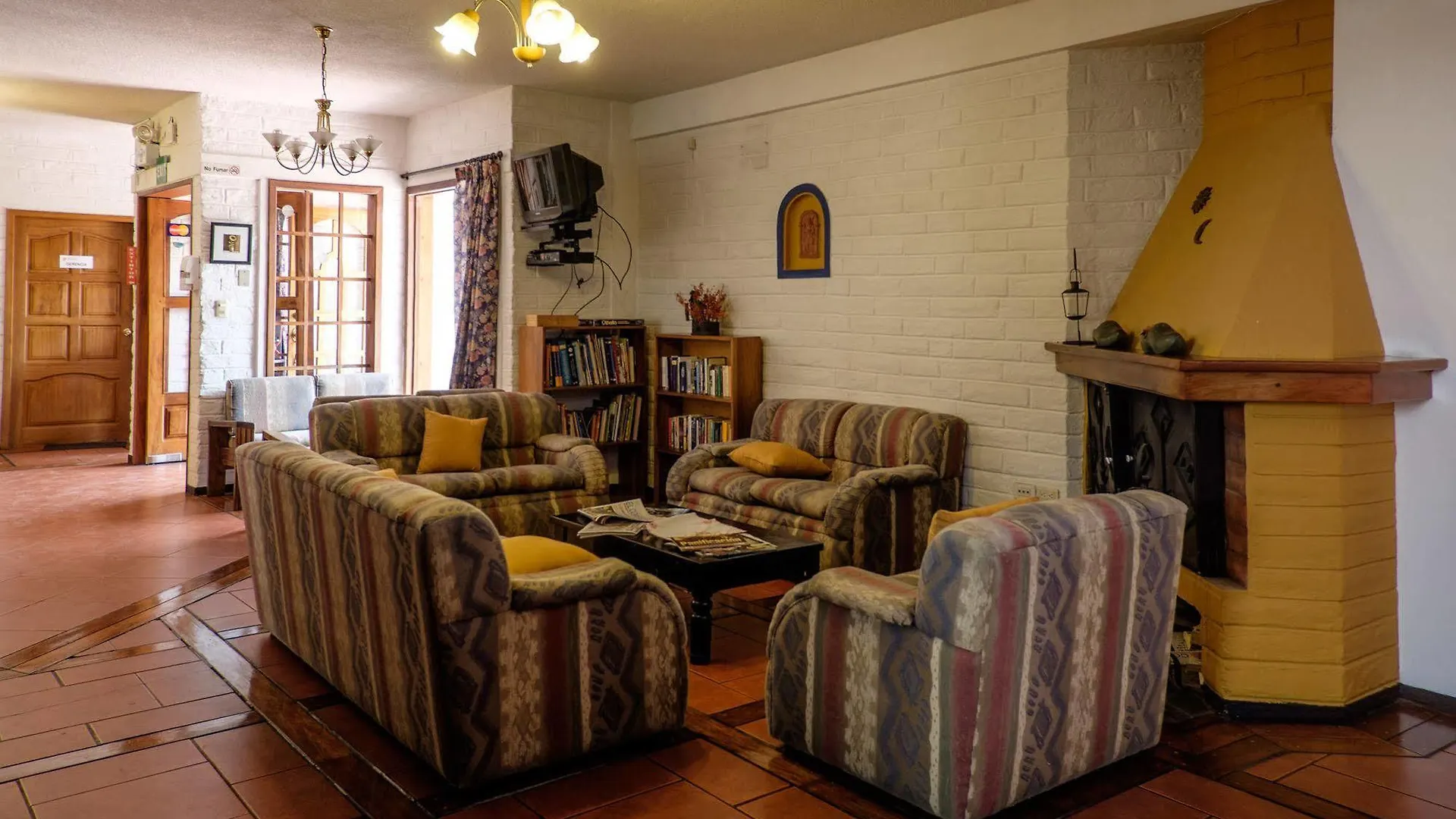 Apartamentos Los Quipus Quito 3*,  Ekvádor
