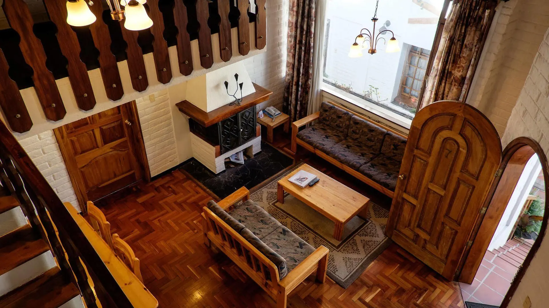 *** Aparthotel Apartamentos Los Quipus Quito Ekvádor