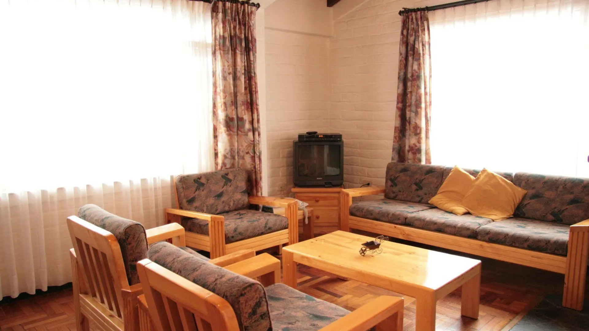 Apartamentos Los Quipus Quito 3*,